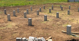 Фундамент на забивных жб сваях под ключ в Сургуте - фундамент из забивных железобетонных свай цена от 3115 руб/м2